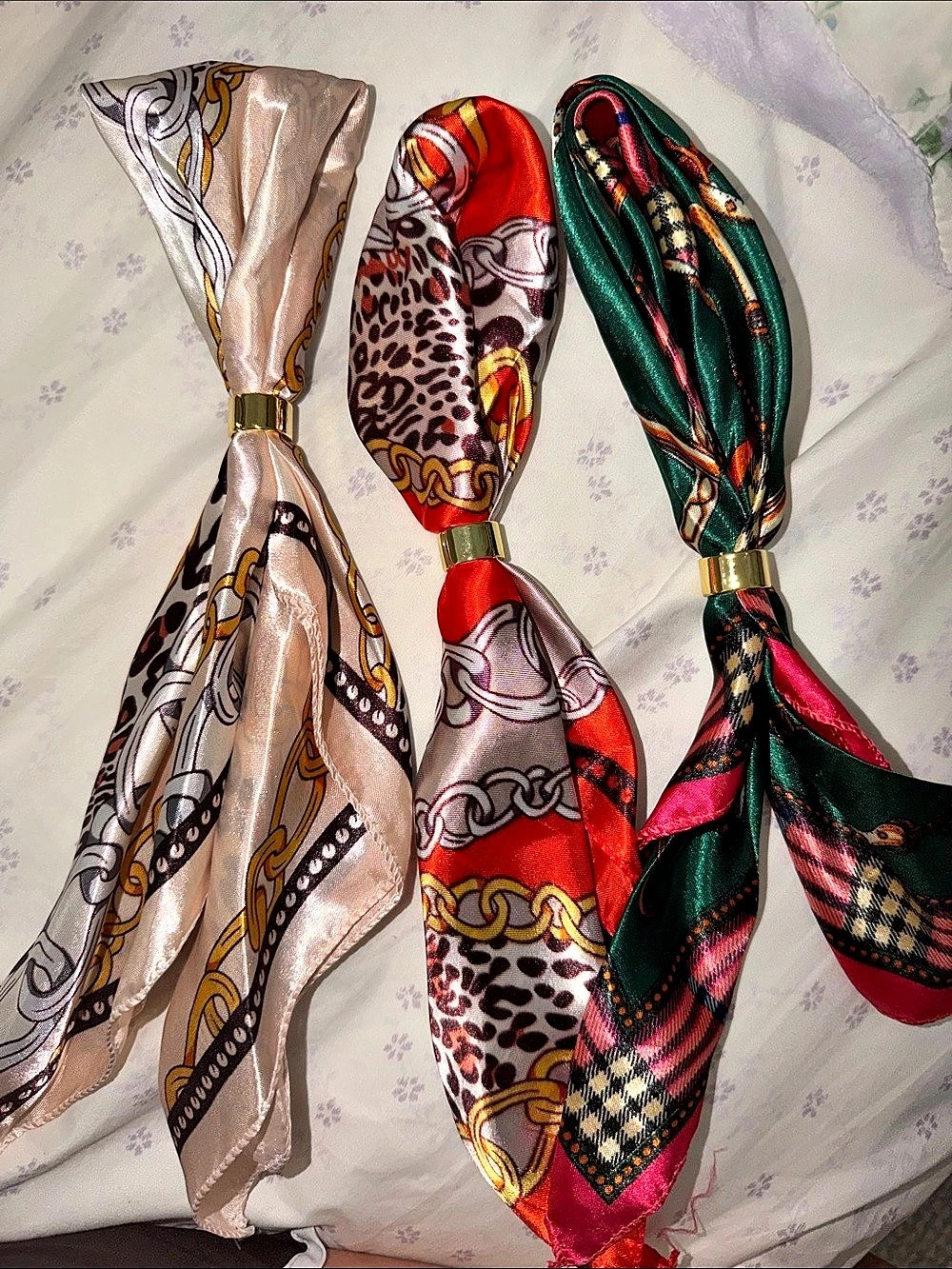 3-Piece Printed Scarf Set Multicolor New without tag 
No return accepted